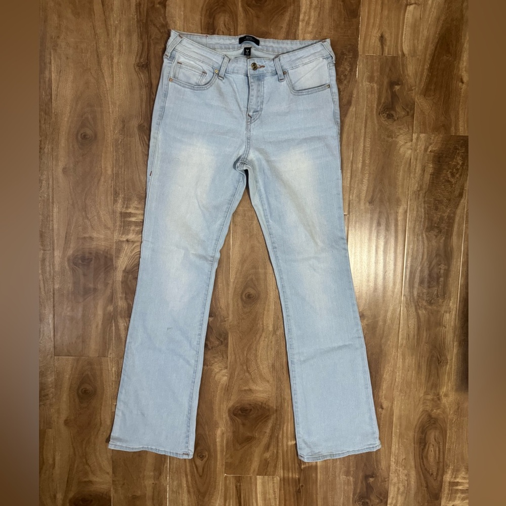 True Religion BECCA Mid Rise Bootcut Light Blue Denim Women's Jeans